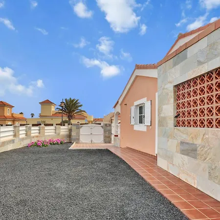 Philippa * 科斯塔卡莱塔